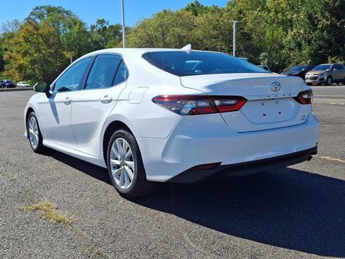Certified 2022 Toyota Camry LE image 16