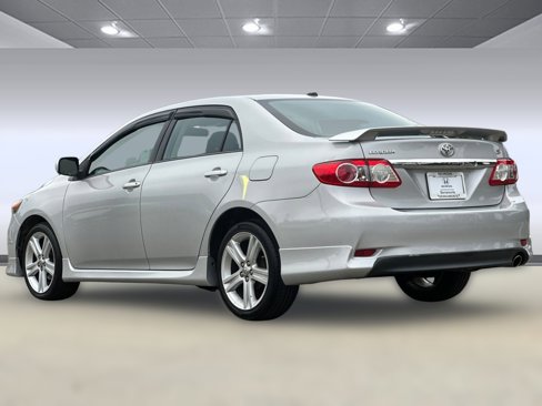 Used 2013 Toyota Corolla S w/ Premium Pkg image 3