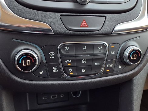 Used 2021 Chevrolet Equinox LT image 6