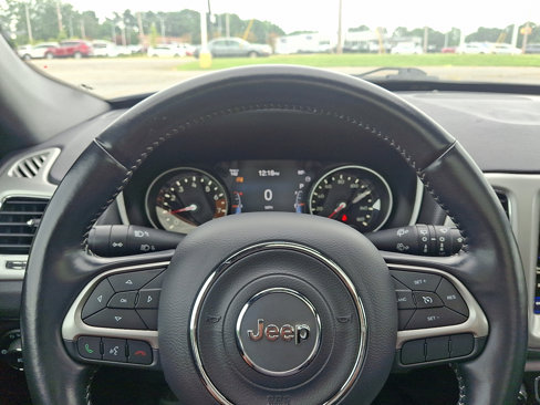 Used 2021 Jeep Compass Latitude w/ Sun and Sound Group image 19
