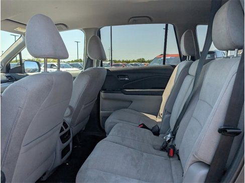 Used 2020 Honda Pilot EX image 10