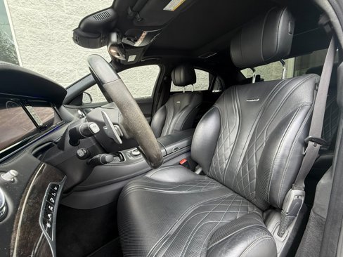 Used 2015 Mercedes-Benz S 63 AMG 4MATIC Sedan image 10