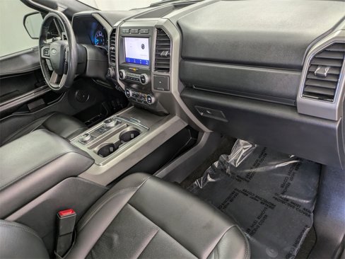 Used 2020 Ford Expedition XLT image 35