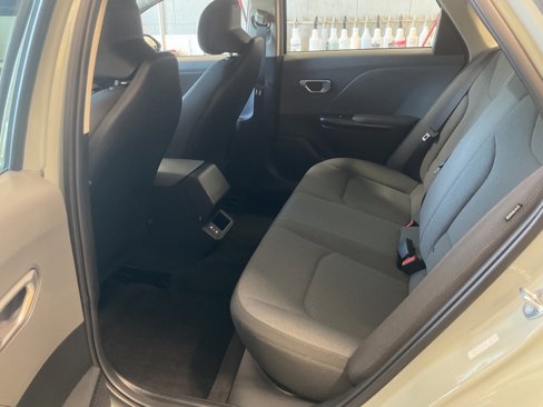 Used 2025 Kia K4 LXS image 22