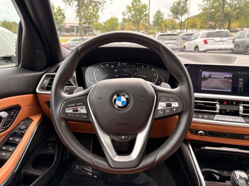 Used 2021 BMW 330i Sedan w/ Convenience Package image 16