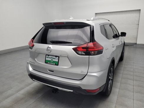 Used 2017 Nissan Rogue SL image 9