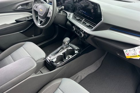 New 2025 Chevrolet Trax LT w/ LT Convenience Package image 16