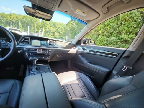 Used 2018 Genesis G80 3.8 w/ Option Group 02 image 12