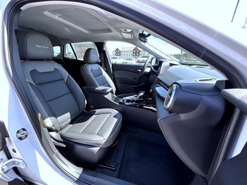 New 2025 Chevrolet Trax ACTIV w/ Sunroof Package image 13