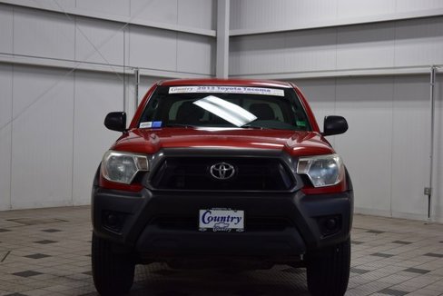 Used 2013 Toyota Tacoma PreRunner image 2