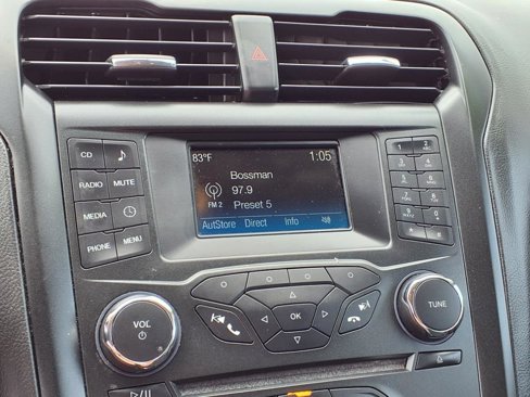 Used 2018 Ford Fusion S w/ Equipment Group 101A image 8