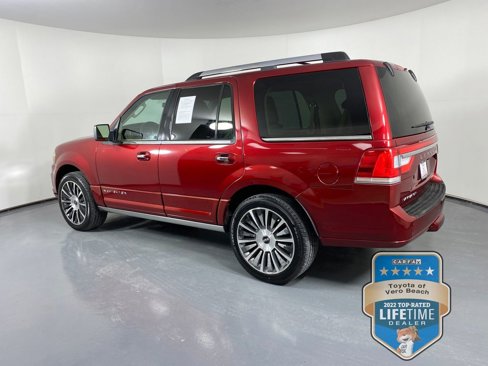 Used 2015 Lincoln Navigator 2WD w/ Equipment Group 101A Reserve image 4
