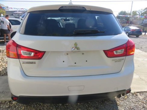Used 2017 Mitsubishi Outlander Sport LE image 6