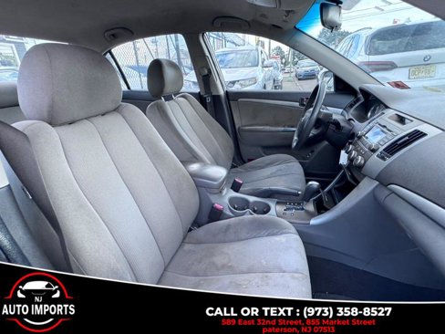 Used 2009 Hyundai Sonata GLS image 17