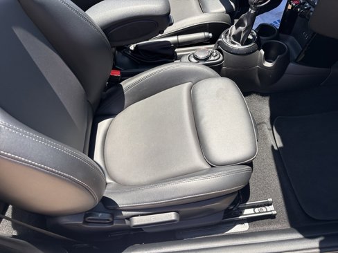 Used 2017 MINI Cooper S image 26