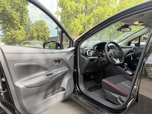 New 2025 Nissan Versa SR w/ Trunk Package image 9