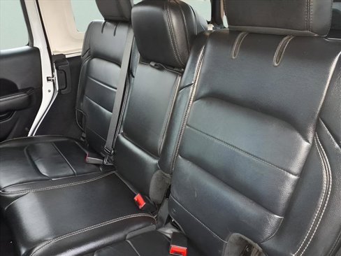 Used 2018 Jeep Wrangler Unlimited Sahara w/ Dual Top Group image 6