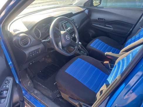 Used 2023 Nissan Kicks S image 3