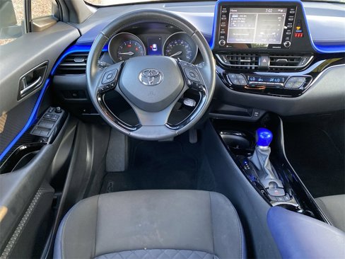 Used 2021 Toyota C-HR XLE image 17