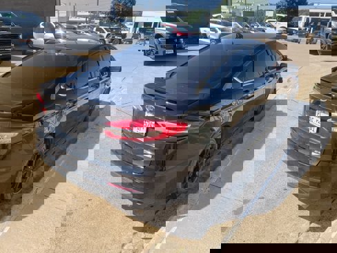 Used 2020 Ford Fusion SE w/ Equipment Group 151A image 4