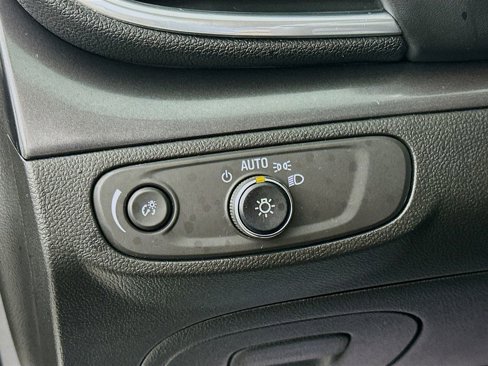 Used 2022 Buick Encore Preferred image 15