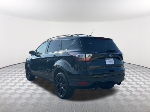 Used 2017 Ford Escape Titanium image 9