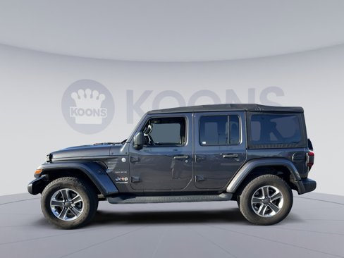 Used 2020 Jeep Wrangler Unlimited Sahara image 2