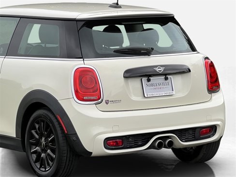 Used 2019 MINI Cooper S w/ Storage Package image 9