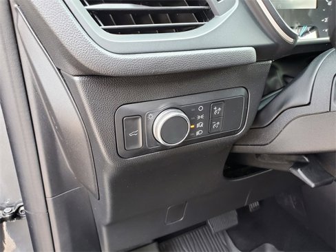 Used 2022 Ford Escape SE image 12