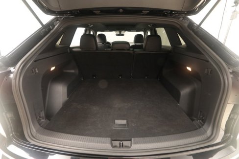 Used 2022 Volkswagen Atlas Cross Sport SE image 56
