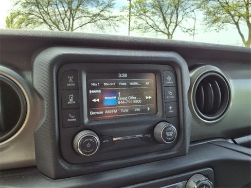 Used 2018 Jeep Wrangler Unlimited Sport S image 20
