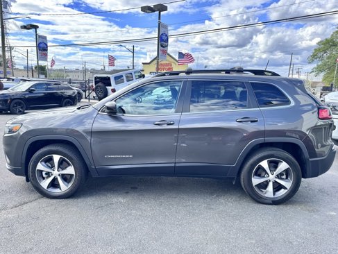 Certified 2022 Jeep Cherokee Limited w/ Mopar Interior Package image 4