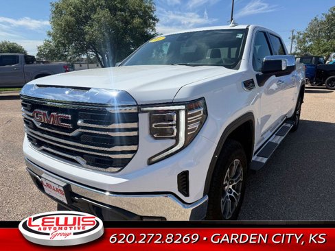 Used 2022 GMC Sierra 1500 SLT w/ SLT Premium Package image 4