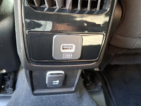 Used 2022 Jeep Compass Sport image 11