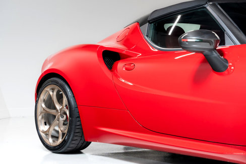 Used 2018 Alfa Romeo 4C Spider image 14