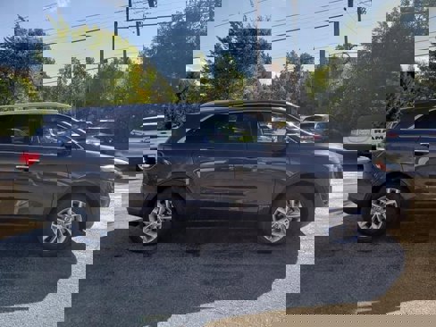Used 2017 Kia Sorento LX w/ LX Convenience Package image 9
