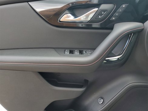 Used 2022 Chevrolet Blazer RS w/ Enhanced Convenience Package image 14