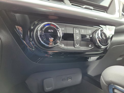 New 2026 Chevrolet Trax LT w/ LT Convenience Package image 33