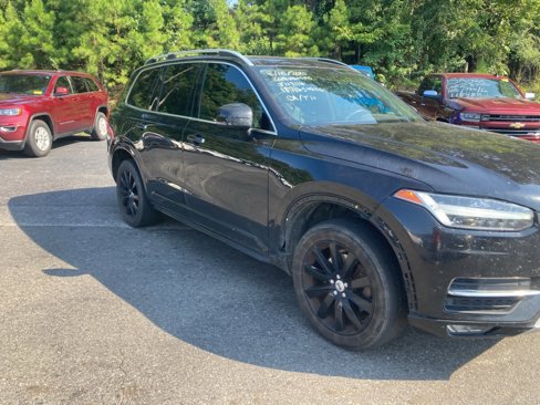 Used 2018 Volvo XC90 T6 Momentum w/ Momentum Plus Package image 3