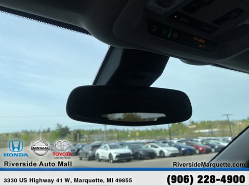 Used 2021 GMC Terrain SLT w/ Infotainment Package II image 26