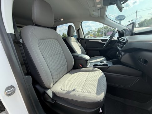 Certified 2022 Ford Escape SE w/ Convenience Package image 11