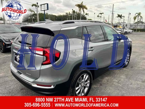 Used 2023 GMC Terrain SLT image 8