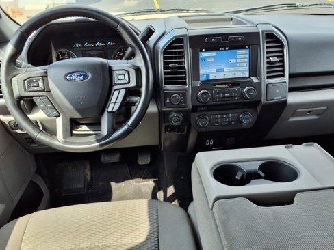 Used 2018 Ford F150 XLT w/ Equipment Group 302A Luxury image 9