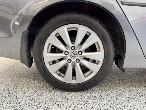 Used 2012 Honda Accord EX image 18