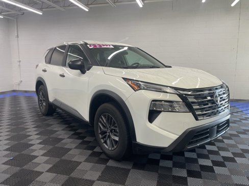 Used 2024 Nissan Rogue S image 13