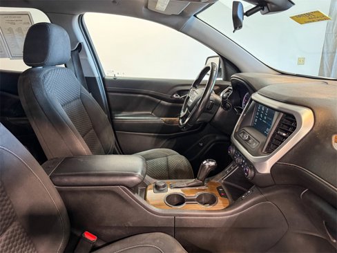 Used 2019 GMC Acadia SLE image 25