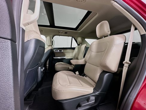 Used 2020 Ford Explorer Limited w/ Class III Trailer Tow Package image 26