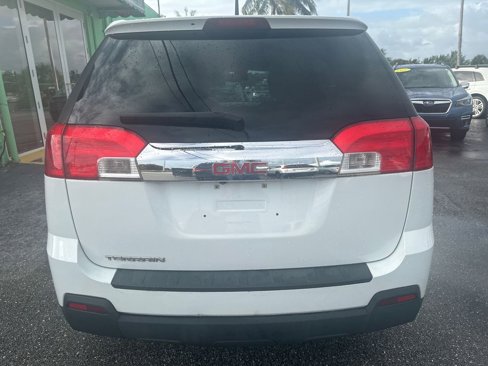 Used 2011 GMC Terrain SLE image 4