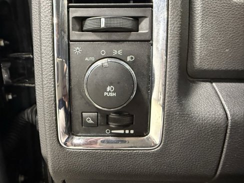 Used 2011 RAM 1500 Laramie image 14