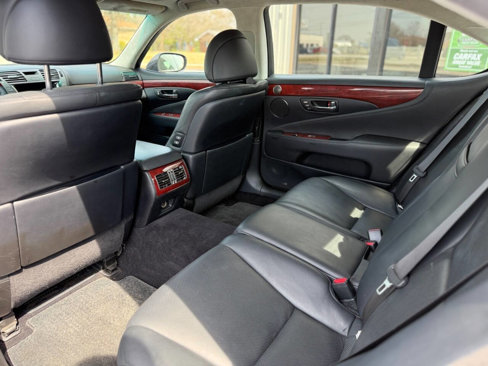Used 2008 Lexus LS 460 L image 21